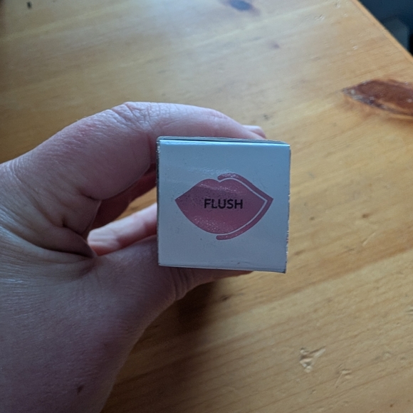 NWT Buxom Plump Shot- Color Flush - Picture 2 of 3